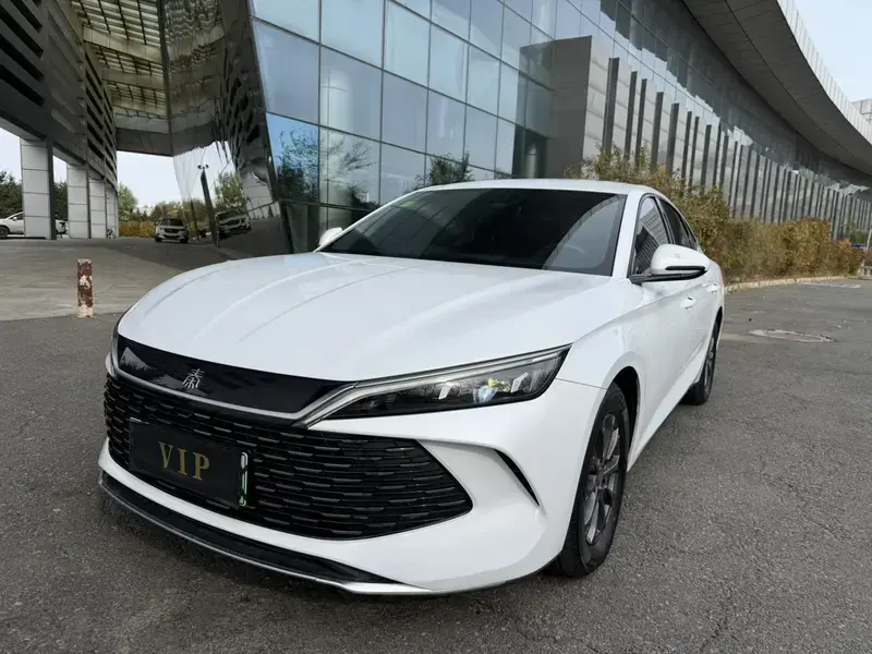 2024 BYD Qin L с пробегом 9 900 км