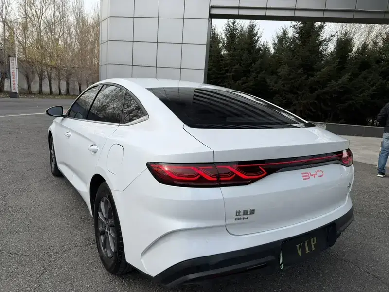 2024 BYD Qin L с пробегом 9 900 км