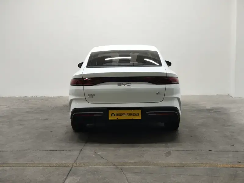2024 BYD Qin L с пробегом 31 900 км