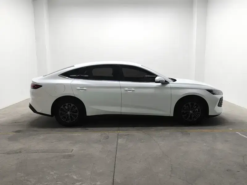 2024 BYD Qin L с пробегом 31 900 км