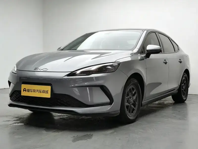 2025 BYD Seal 05 с пробегом 51 800 км