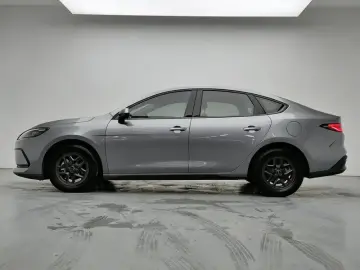 2025 BYD Seal 05 с пробегом 51 800 км