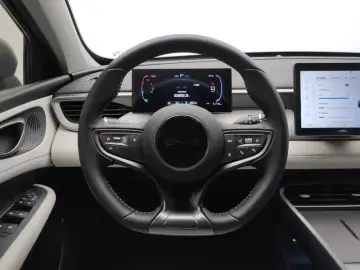 2025 BYD Seal 05 с пробегом 51 800 км