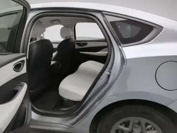 2025 BYD Seal 05 с пробегом 51 800 км
