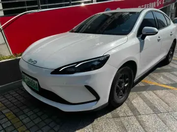 BYD Seal 05