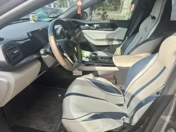 2024 BYD Qin Plus с пробегом 42 000 км