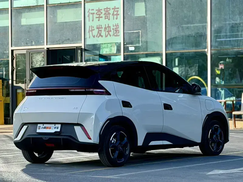 2023 BYD Seagull с пробегом 15 000 км