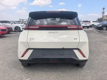 2025 BYD Seagull с пробегом 6 000 км