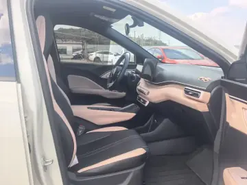 2025 BYD Seagull с пробегом 6 000 км
