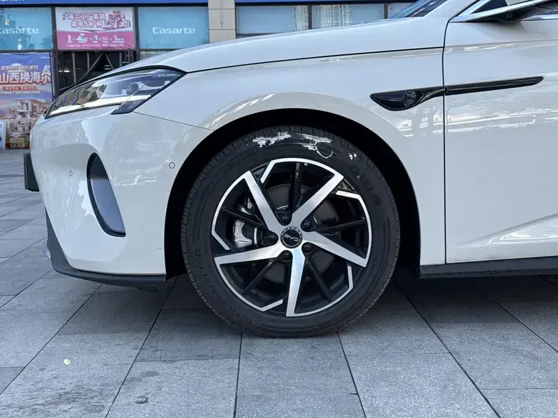 2026 BYD Seal 07 с пробегом 1 700 км