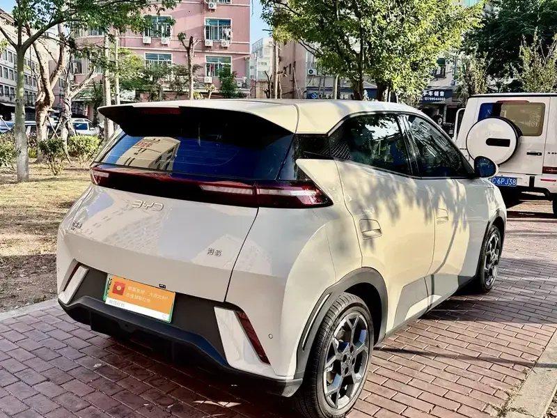 2024 BYD Seagull с пробегом 12 000 км