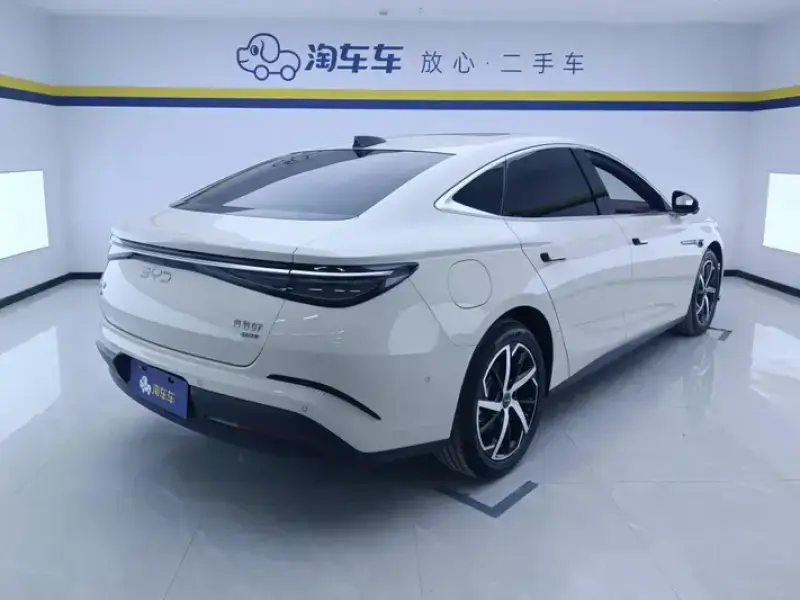 2026 BYD Seal 07 с пробегом 13 000 км