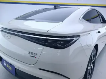2026 BYD Seal 07 с пробегом 13 000 км