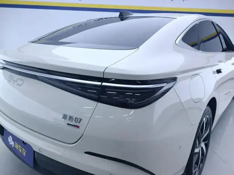 2026 BYD Seal 07 с пробегом 13 000 км