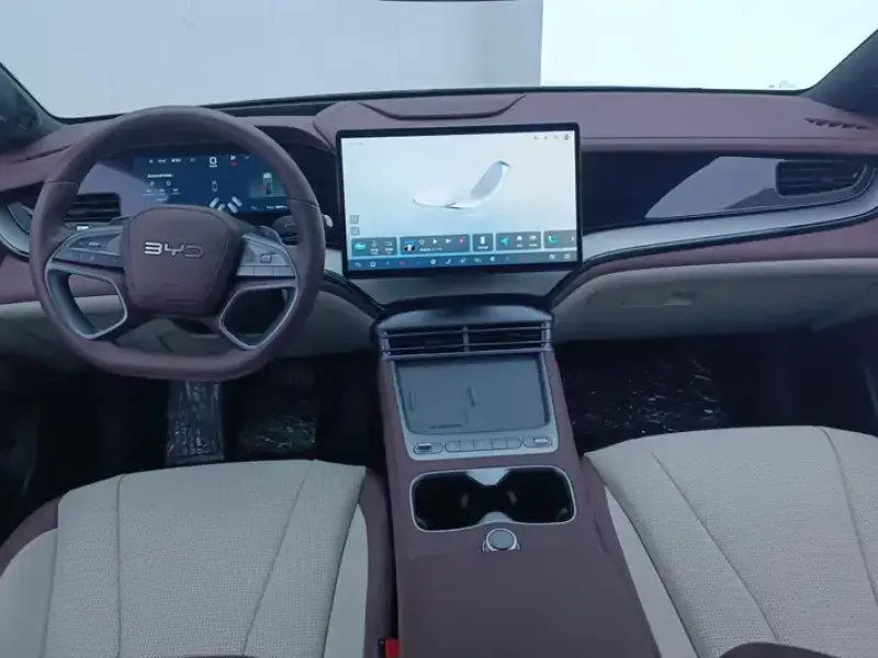 2026 BYD Seal 07 с пробегом 13 000 км