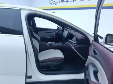 2026 BYD Seal 07 с пробегом 13 000 км
