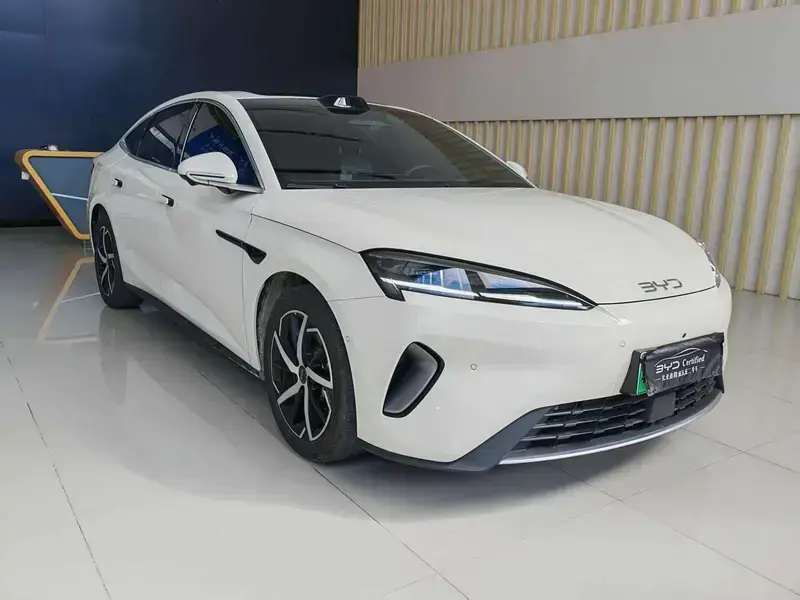 2026 BYD Seal 07 с пробегом 13 500 км