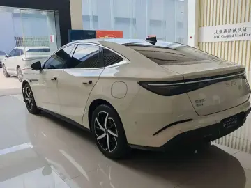 2026 BYD Seal 07 с пробегом 13 500 км