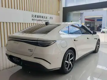 2026 BYD Seal 07 с пробегом 13 500 км
