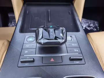 2025 BYD Song L с пробегом 16 000 км