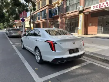 2023 Cadillac CT4 с пробегом 43 000 км