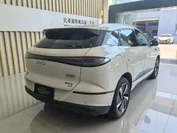 2025 BYD Sea Lion 06 с пробегом 18 600 км
