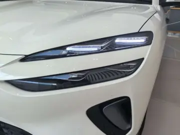 2025 BYD Sea Lion 06 с пробегом 18 600 км