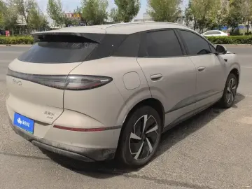2025 BYD Sea Lion 06 с пробегом 10 000 км
