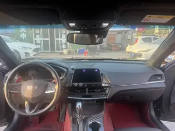 2021 Cadillac CT4 с пробегом 61 000 км