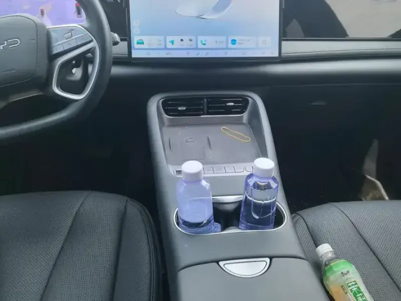 2025 BYD Sea Lion 06 с пробегом 10 000 км