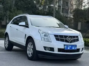 2012 Cadillac SRX с пробегом 130 000 км