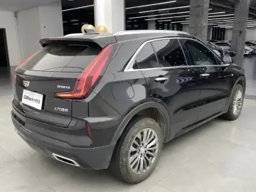 2024 Cadillac XT4 с пробегом 26 000 км