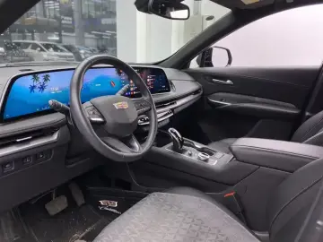 2024 Cadillac XT4 с пробегом 26 000 км