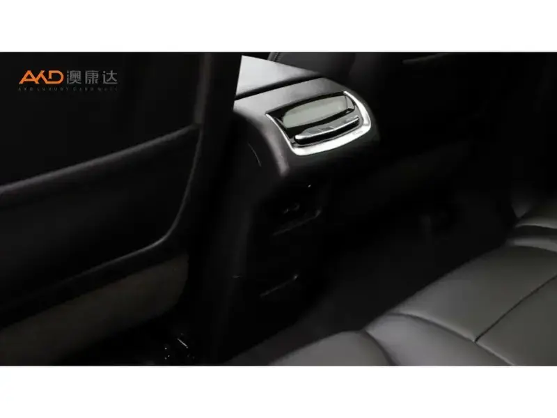 2022 Cadillac XT6 с пробегом 57 500 км