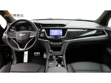2022 Cadillac XT6 с пробегом 57 500 км