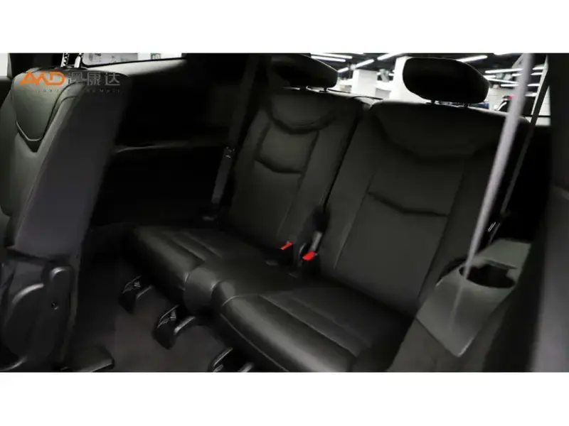2022 Cadillac XT6 с пробегом 57 500 км