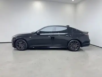 2024 Cadillac CT5 с пробегом 28 200 км