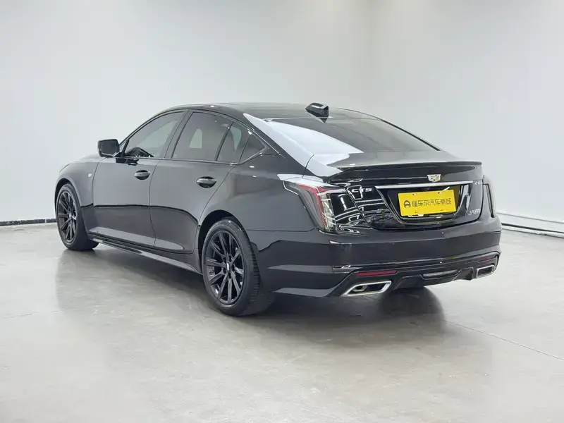 2024 Cadillac CT5 с пробегом 28 200 км