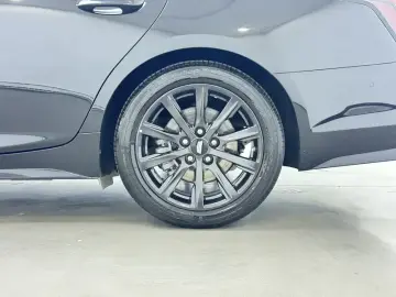 2024 Cadillac CT5 с пробегом 28 200 км