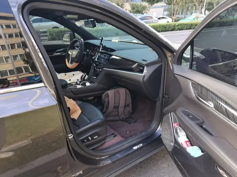 2020 Cadillac XT6 с пробегом 66 900 км