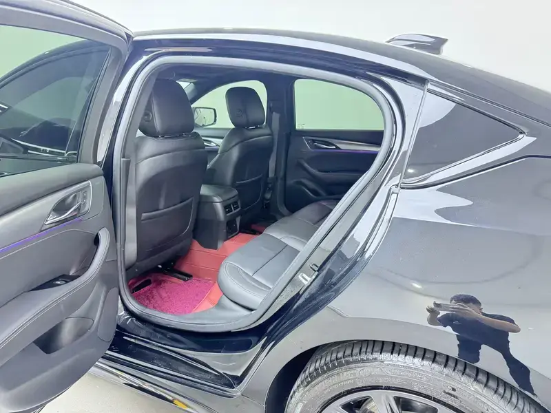 2024 Cadillac CT5 с пробегом 28 200 км