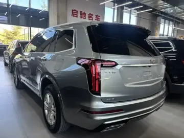 2022 Cadillac XT6 с пробегом 42 100 км