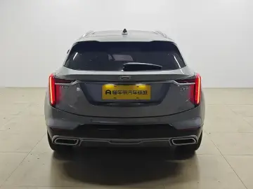 2023 Cadillac GT4 с пробегом 7 900 км