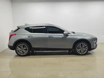 2023 Cadillac GT4 с пробегом 7 900 км