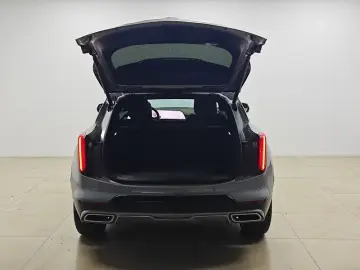 2023 Cadillac GT4 с пробегом 7 900 км