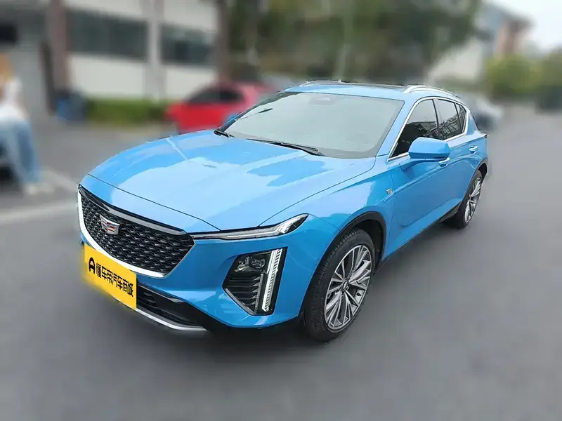 2023 Cadillac GT4 с пробегом 10 200 км