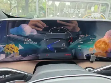 2023 Cadillac GT4 с пробегом 10 200 км
