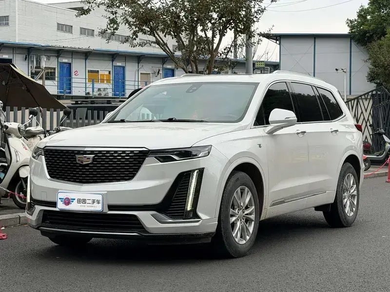 2021 Cadillac XT6 с пробегом 59 000 км