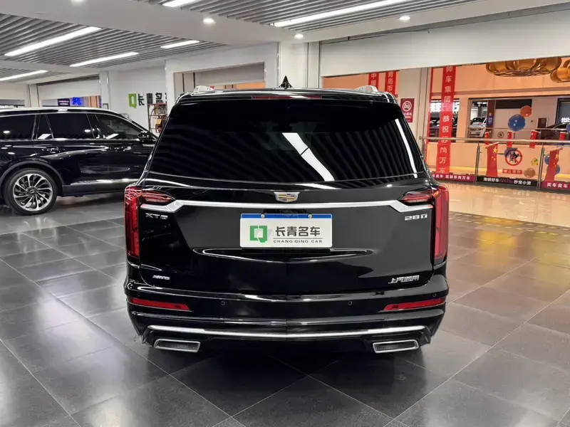 2021 Cadillac XT6 с пробегом 52 000 км