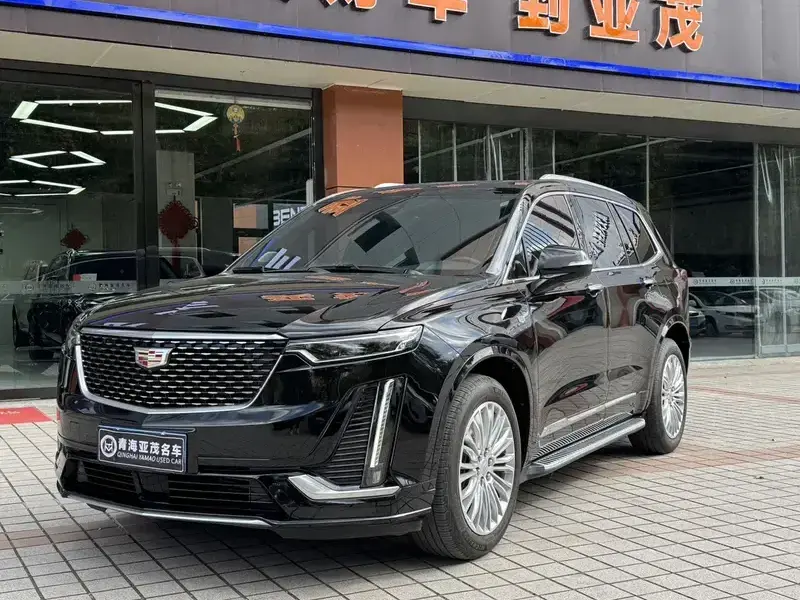 2025 Cadillac XT6 с пробегом 25 000 км